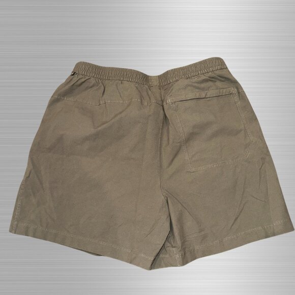 Lululemon Mens shorts in size Large in 9.5/10 condition - Picture 5 of 5